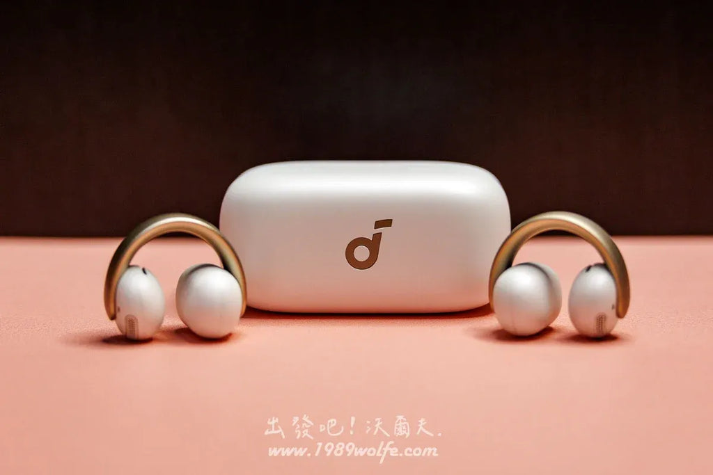 你的理想耳機已到貨！soundcore AeroClip，結合高音質、時尚與自由佩戴的開放式藍牙耳機最佳選擇。